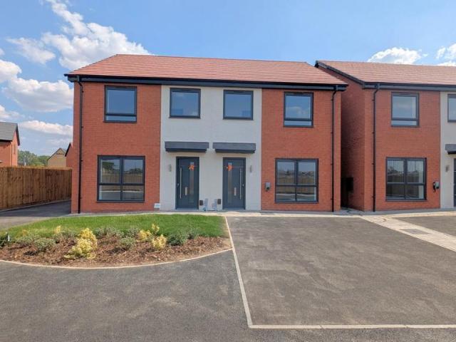 Broadacre Way, Derby DE73 3 bed semi detached house to rent £1,370 pcm £316 pw