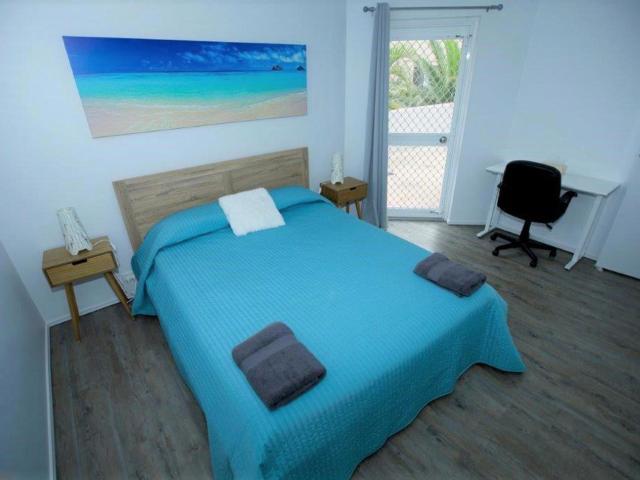 Broadbeach Beachside Villa Style Courtyard Apartment