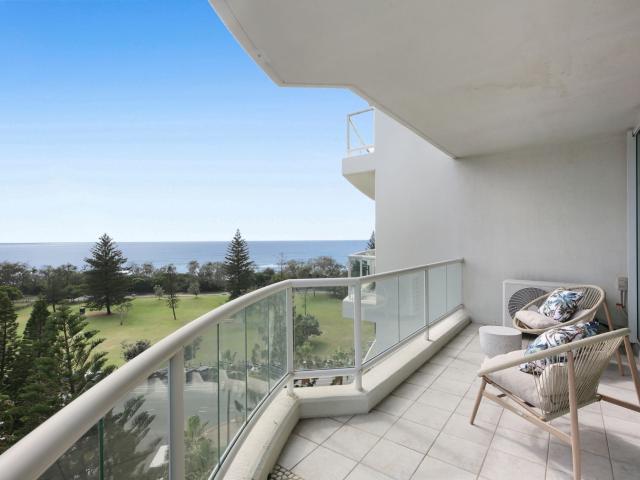 Broadbeach, 44/177 Old Burleigh Road