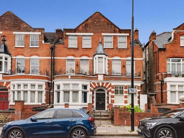 Broadhurst Gardens, London NW6 1 bed flat to rent £2,500 pcm £577 pw