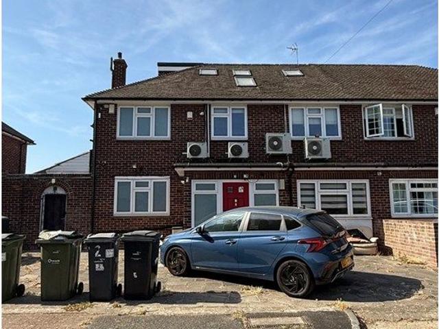 Broadlands Close, London SW16, 6 bed detached house to rent, £4,400 pcm | PrimeLocation