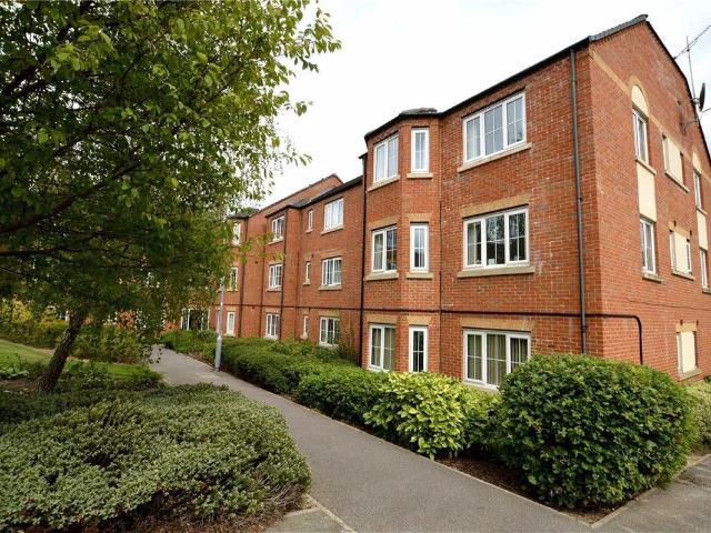 Broadlands Gardens, Pudsey LS28, 2 bed flat to rent, £925 pcm | PrimeLocation