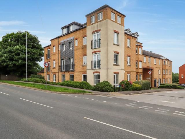 Broadlands Place, Pudsey LS28, 2 bed flat to rent, £950 pcm | PrimeLocation
