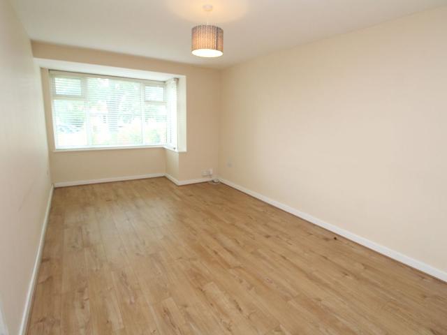 Broadlands Road, Bromley BR1, 2 bed maisonette to rent, £1,900 pcm | PrimeLocation