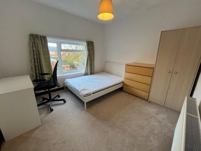 Broadlands Road, Southampton SO17, 5 bed semi detached house to rent, £3,250 pcm | PrimeLocation