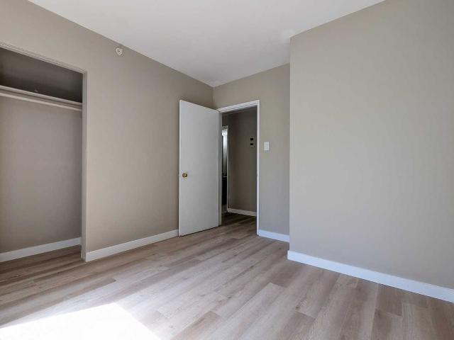 Broadview Legislature Apartments 1 Bedroom Apartment for Rent at 9745 106 St Nw, Edmonton, AB T5K 1B4 Downtown Edmonton