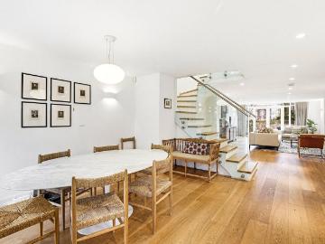 Broadwalk House, Hyde Park Gate. 3 bed duplex to rent £9,100 pcm £2,100 pw