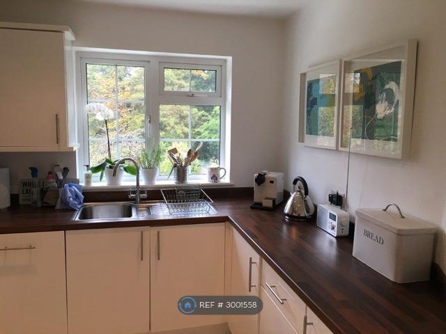 Broadwater Down, Tunbridge Wells TN2, 2 bed flat to rent, £1,400 pcm | PrimeLocation