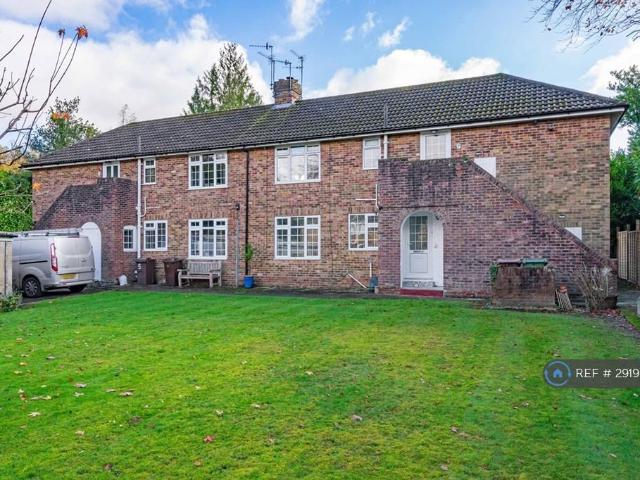 Broadwater Down, Tunbridge Wells, TN2 2 bed flat to rent £1,600 pcm £369 pw