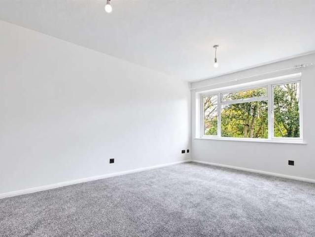 Broadwater Hall, South Farm Road, Worthing, BN14
