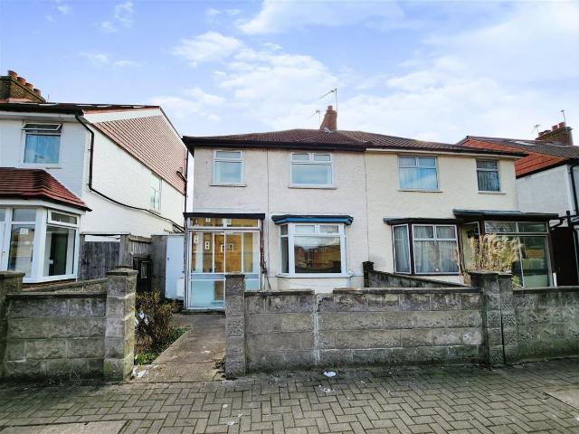 Broadwater Road, Tooting SW17, 4 bed property to rent, £3,100 pcm | PrimeLocation