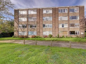Worthing, West Sussex county, Sussex - Equipped kitchen