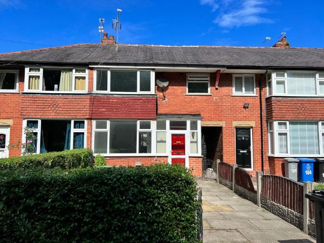 Broadway, Urmston M41 3 bed terraced house to rent £1,195 pcm £276 pw
