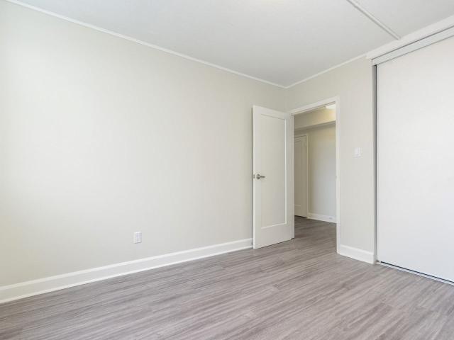 Broadway Apartments 2 Bedroom Apartment for Rent at 25 Westwood Crt, Kawartha Lakes, ON K9V 5A5 Lindsay