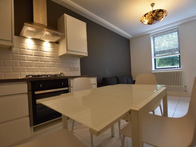 Broadway, City Centre, Peterborough PE1, 1 bed flat to rent, £875 pcm | PrimeLocation