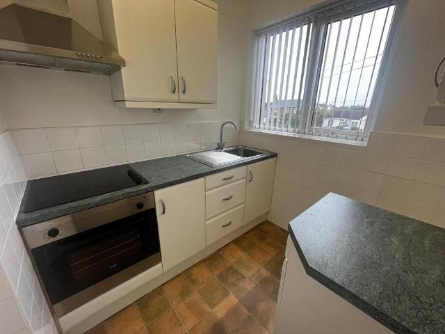 Broadway, Fleetwood FY7 1 bed flat to rent £550 pcm £127 pw
