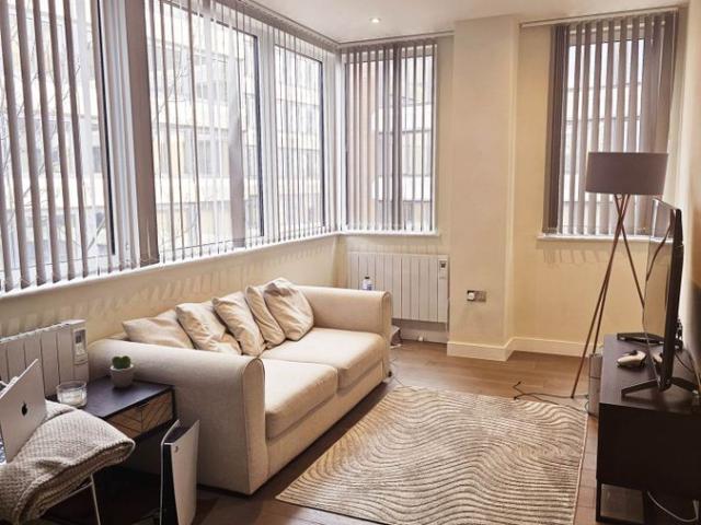 Broadway House, High Street, Bromley BR1, 2 bed flat to rent, £2,150 pcm | PrimeLocation