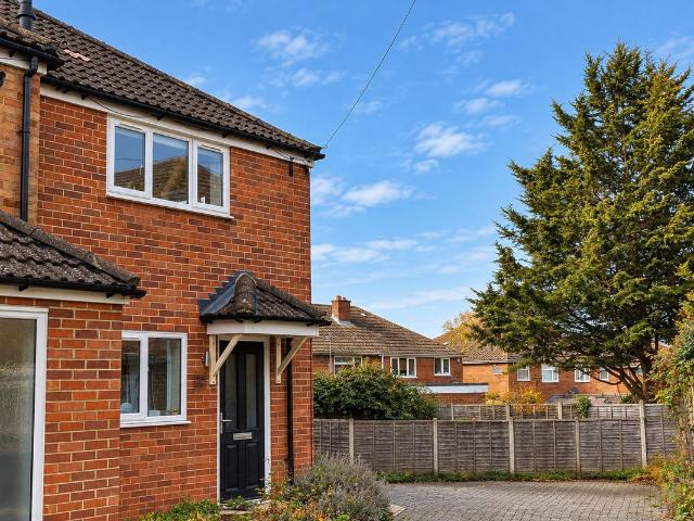 Broadway, Kidlington OX5, 1 bed flat to rent, £1,250 pcm | PrimeLocation
