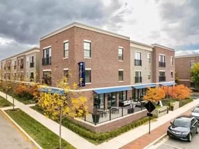 Broadway Station, 3500 Grove City Rd, Grove City 1 Bedroom.