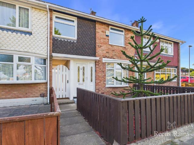 Broadwell Road, North Yorkshire TS4 3 bed semi detached house to rent £795 pcm £183 pw