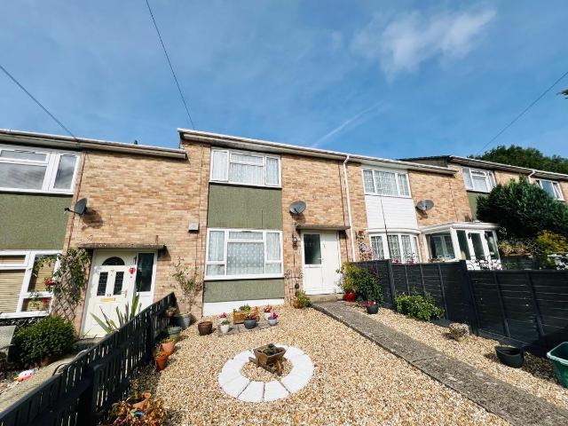 Broadwey Close, Weymouth DT3, 3 bed terraced house to rent, £1,350 pcm | PrimeLocation