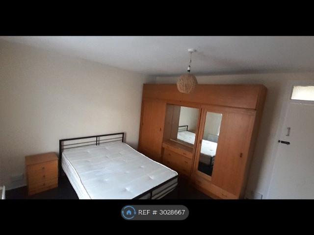 Brock Road, London E13, 3 bed terraced house to rent, £2,100 pcm | PrimeLocation