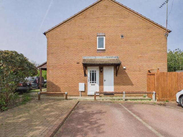 Brockeridge close, Quedgeley. 1 bed maisonette to rent £875 pcm £202 pw