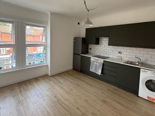 Brockley Road, London SE4, 1 bed flat to rent, £1,700 pcm | PrimeLocation