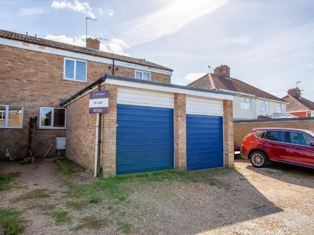 Brockwell Court, Norwich NR3, 2 bed terraced house to rent, £995 pcm | PrimeLocation