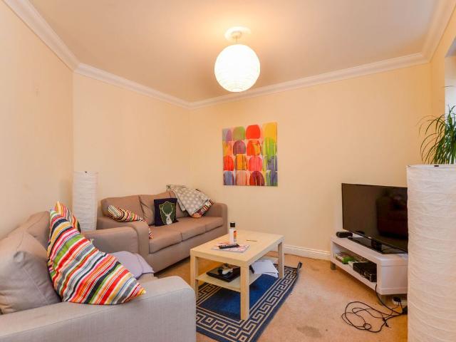 Brockwell Park Row, Brockwell Park, London SW2, 4 bed property to rent, £4,500 pcm | PrimeLocation