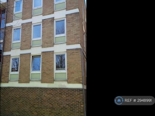 Brockworth, Kingston Upon Thames, KT1 1 bed flat to rent £1,375 pcm £317 pw