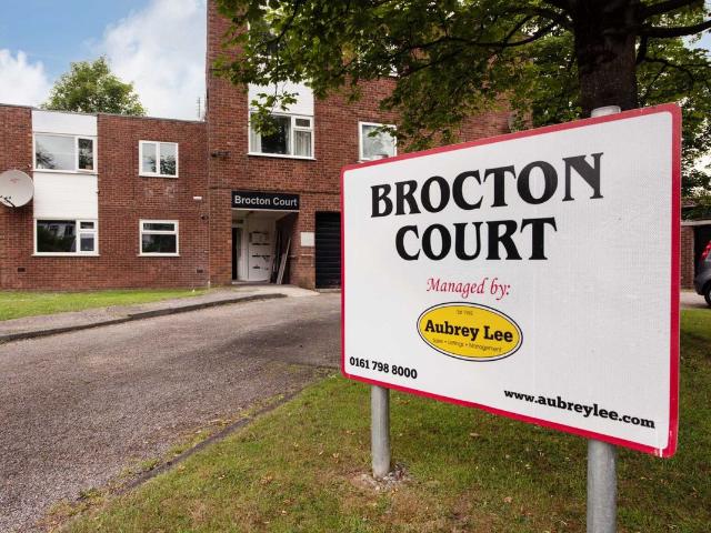 Brocton Court, Cavendish Road M7, 2 bed flat to rent, £1,000 pcm | PrimeLocation