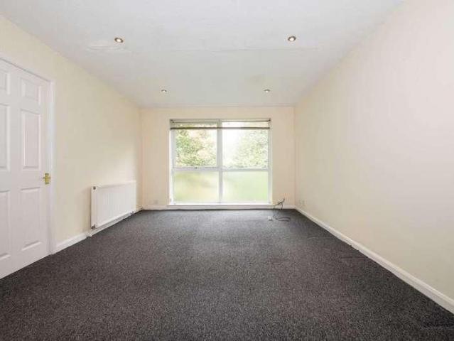 Brocton Court, Cavendish Road, M7