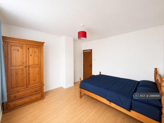 Brokesley St, London, E3 5 bed terraced house to rent £4,300 pcm £992 pw
