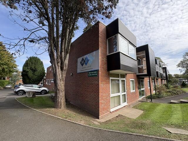 Bromford Park House, Wake Green Park. 3 bed flat to rent £1,150 pcm £265 pw