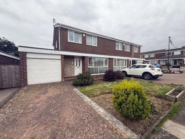 Bromley Court, Newcastle Upon Tyne NE3, 3 bed semi detached house to rent, £1,200 pcm | PrimeLocation