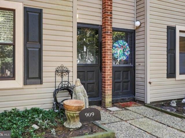 Bromley Est, Pine Hill, Condo For Sale