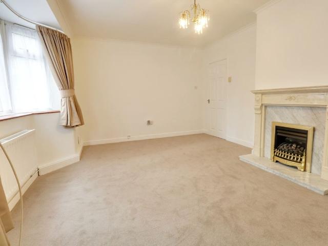 Bromley Road, Shortlands, Bromley BR2, 2 bed flat to rent, £1,750 pcm | PrimeLocation