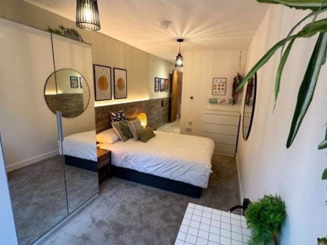 Bromley, UK BR1, 7 bed shared accommodation to rent, £1,300 pcm | PrimeLocation