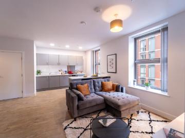 Bromsgrove Street, Birmingham B5 3 bed apartment to rent £1,700 pcm £392 pw