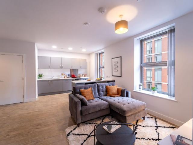Bromsgrove Street, Birmingham B5, 3 bed flat to rent, £1,680 pcm | PrimeLocation