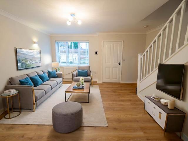 Bromshill Drive, Manchester, M7 4YT, United Kingdom | 3 bed duplex for rent #114381351 | Rentberry