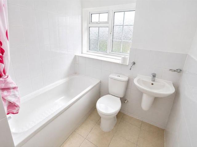 Brompton Close, TW4, London