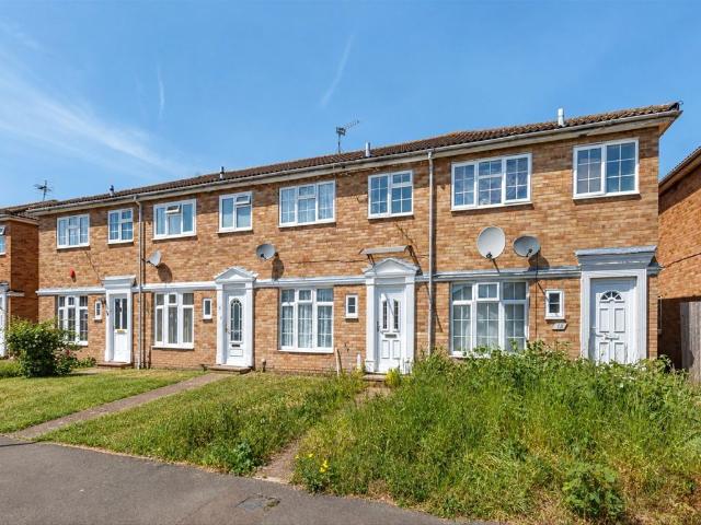 Brompton Close, Hounslow TW4, 3 bed property to rent, £2,300 pcm | PrimeLocation