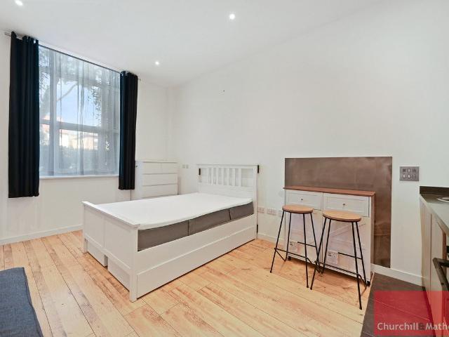 Bromyard House, Acton, 7 W3, 1 bed flat to rent, £1,250 pcm | PrimeLocation