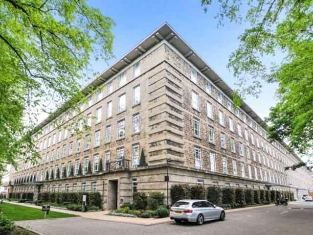 Bromyard House Bromyard Avenue. 2 bed apartment to rent £2,300 pcm £531 pw