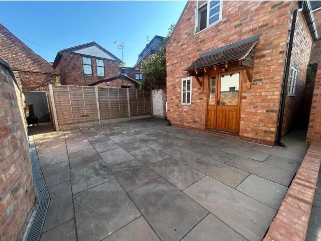 Bromyard Place, Worcester WR2, 1 bed cottage to rent, £895 pcm | PrimeLocation