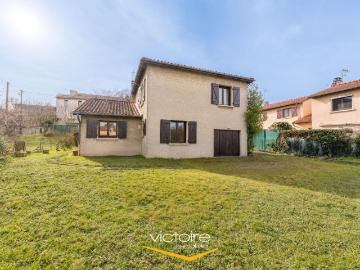 Maison T5 piscinable avec jardin de 535 m² Bron Les Genêts