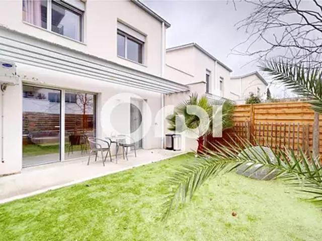 Bron 69500 Achat / Vente maison 4 pièces t4 jardin terrasse