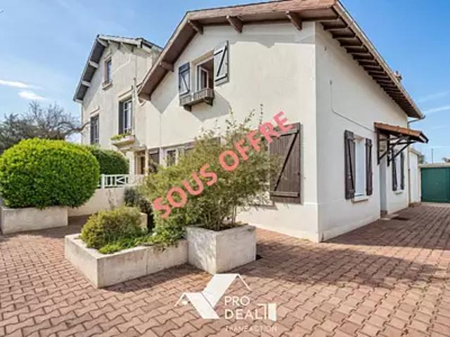 Bron 69500 Achat / Vente maison 4 pièces t4 piscine